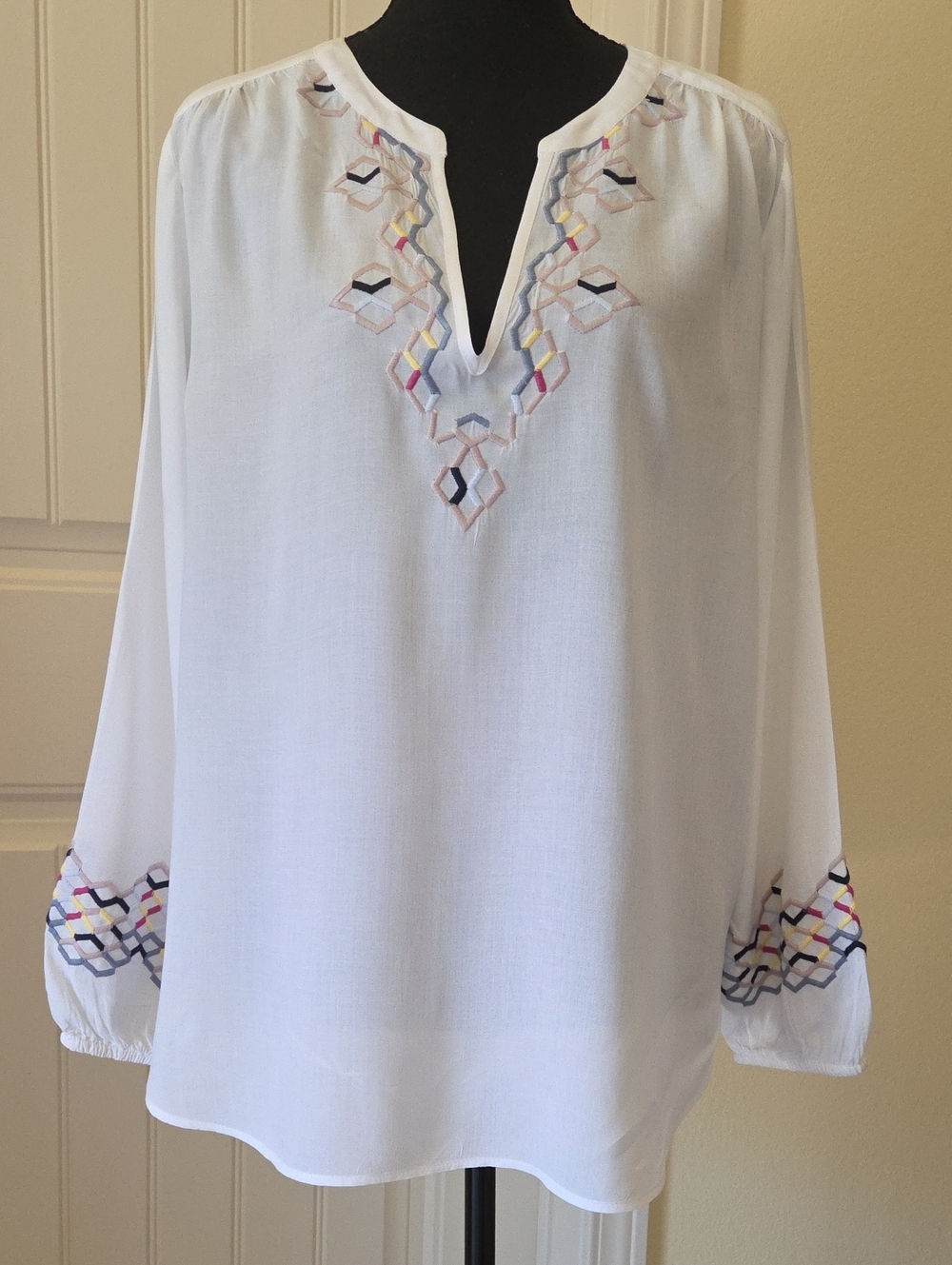LOFT White Blouse with Multicolor Geometric Embroidery, LP